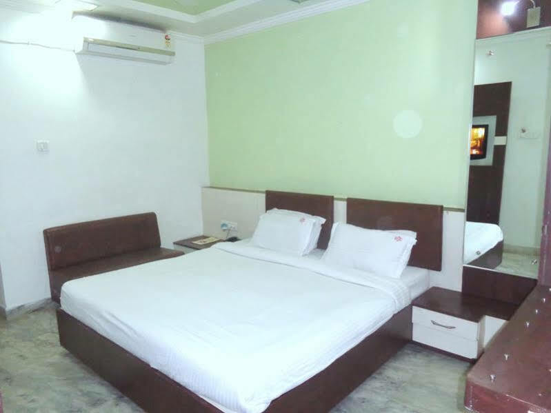 Super Collection O Mp Nagar Otel Bhopal Dış mekan fotoğraf